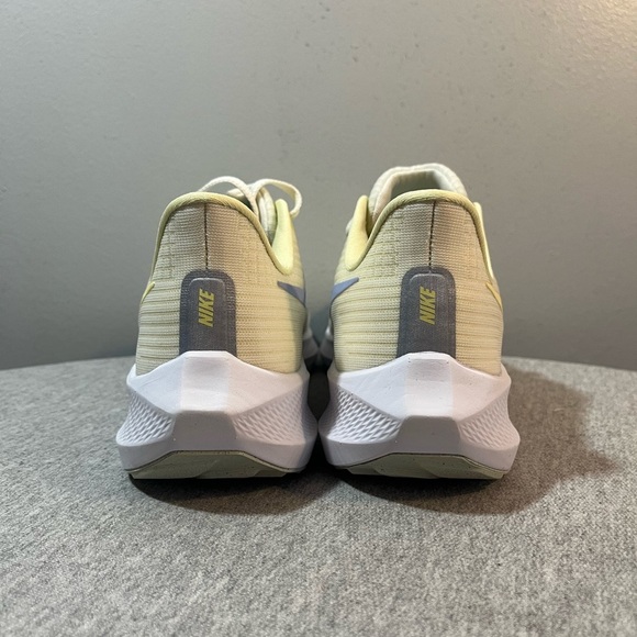 Nike Air Zoom Pegasus 39 Sail/Citron Tint Women’s Shoe Size 8.5 FD0796-100 - Picture 5 of 11